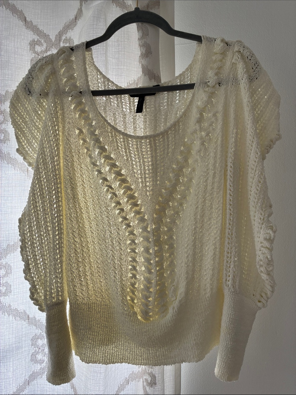 Gorgeous BCBG Lightweight Open-Knit Ivory Sweater Top with Braided Detail large